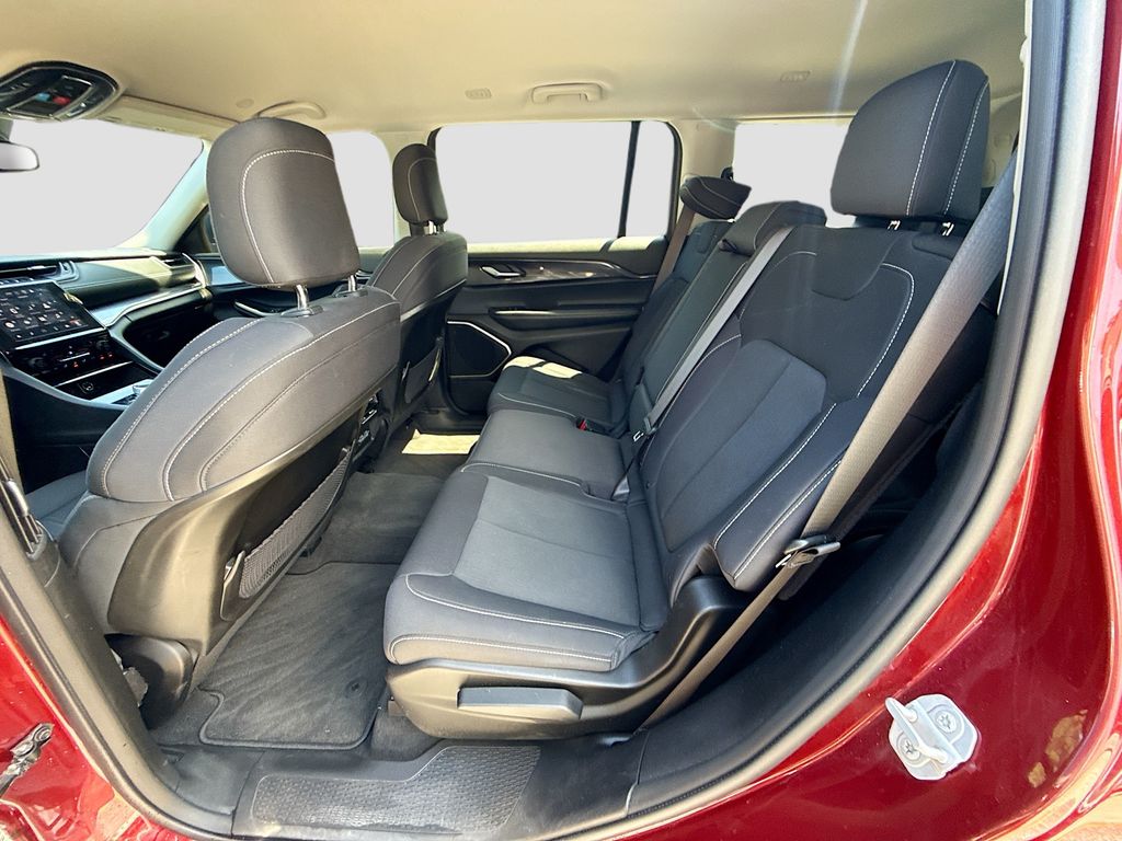 2021 Jeep Grand Cherokee L Laredo - Photo 25