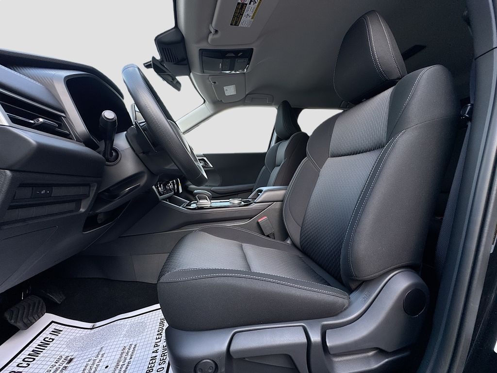 2025 Mitsubishi Outlander ES - Photo 22