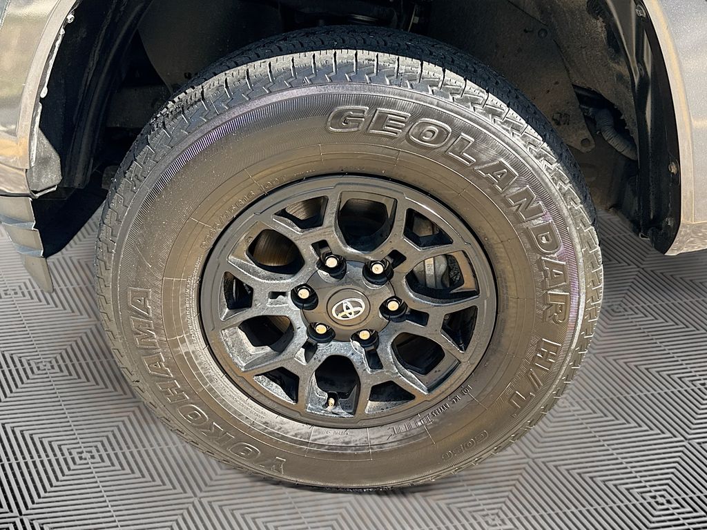 2022 Toyota Tacoma SR5 - Photo 31