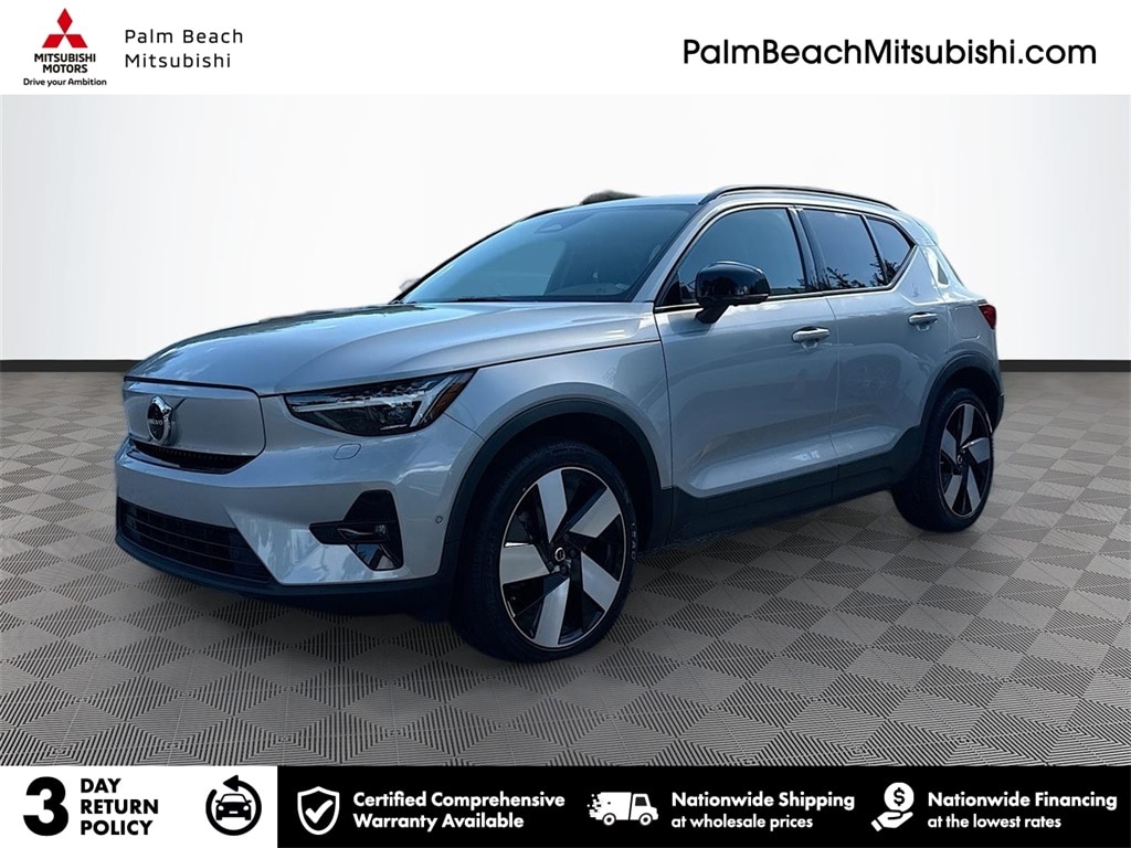 2023 Volvo XC40 Ultimate's photo