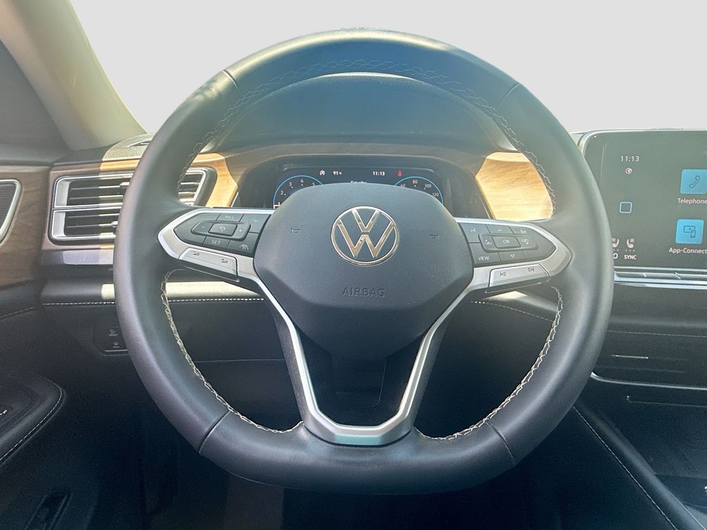 2025 Volkswagen Atlas SE w/Tech - Photo 12
