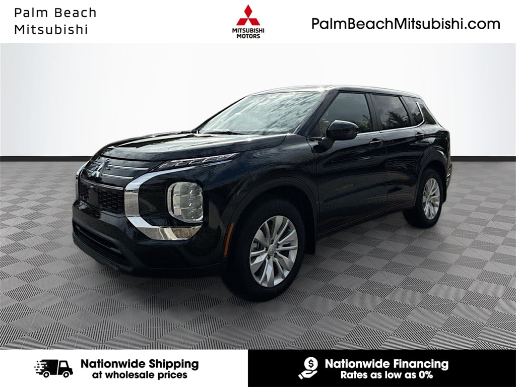 2025 Mitsubishi Outlander ES's photo