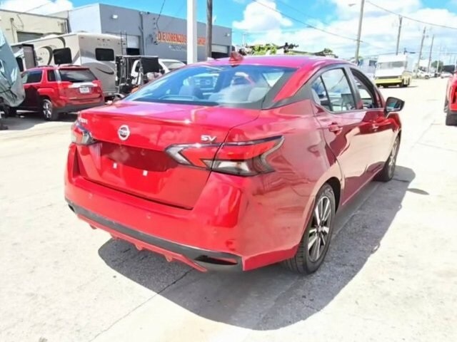 2022 Nissan Versa 1.6 SV photo 2