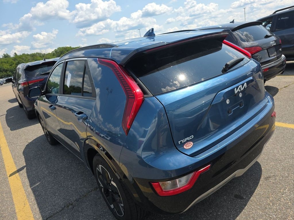 Used 2024 Kia Niro EV Wind SUV