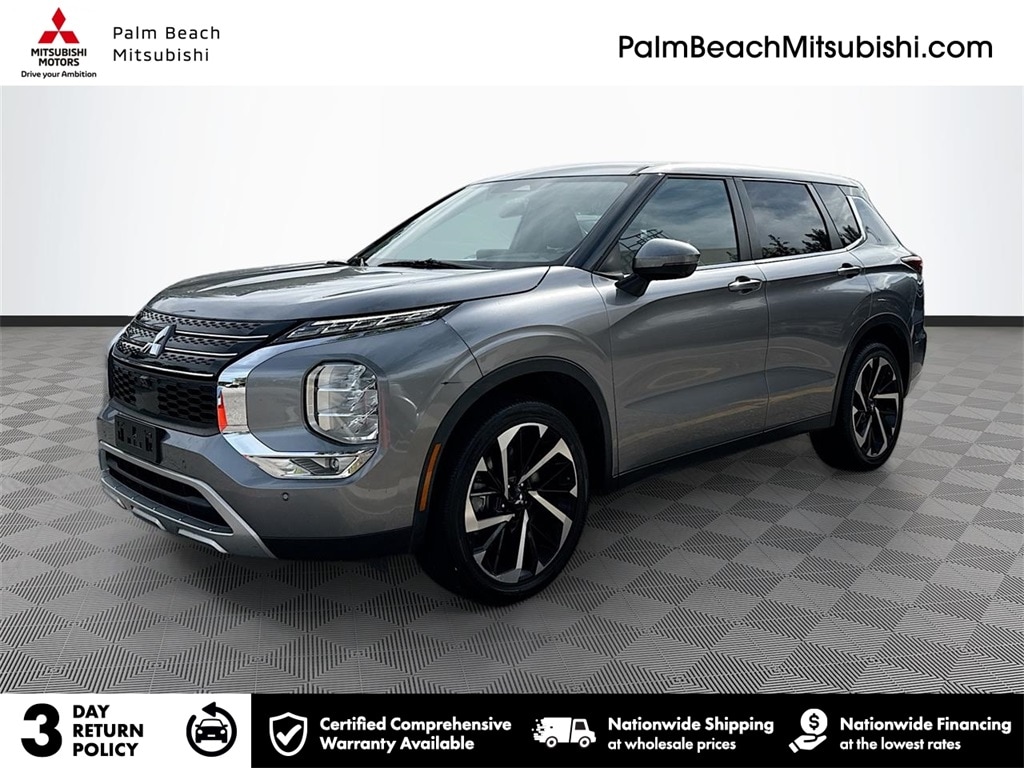 2022 Mitsubishi Outlander SE's photo