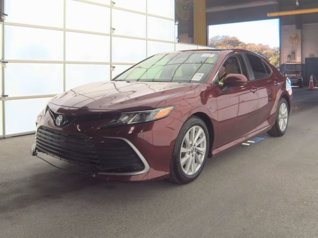 Used 2022 Toyota Camry LE Sedan