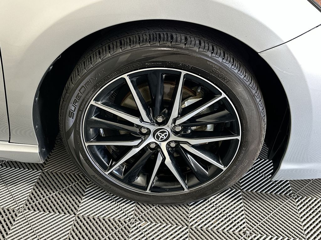 2023 Toyota Camry SE - Photo 12