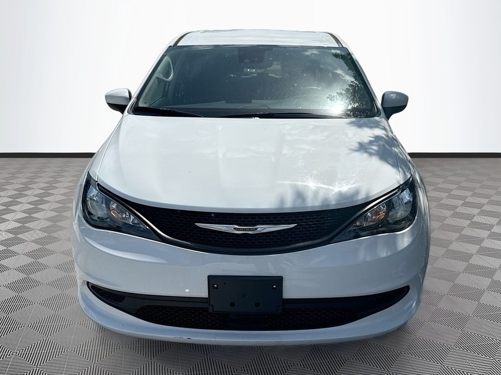 Used 2023 Chrysler Voyager LX Minivan/Van