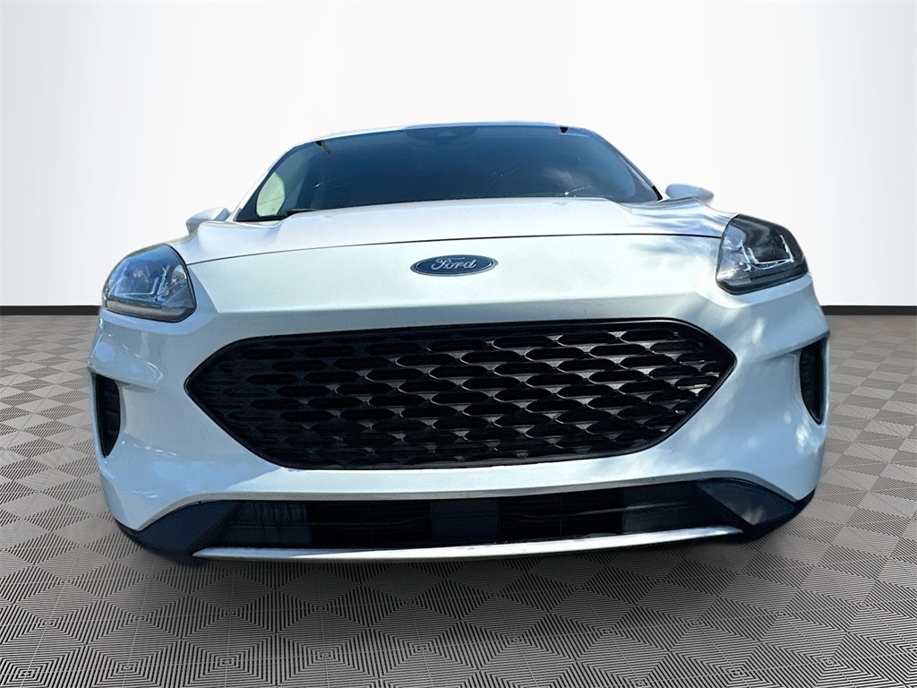 Used 2020 Ford Escape SE with VIN 1FMCU0G60LUB44393 for sale in West Palm Beach, FL