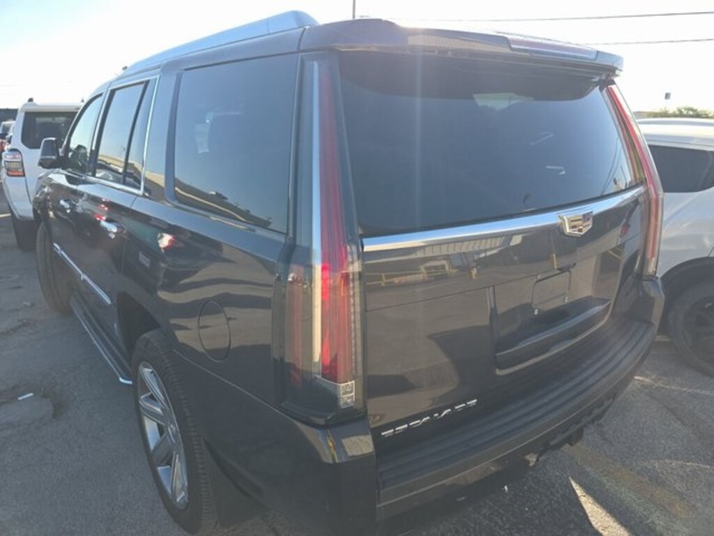 Used 2018 Cadillac Escalade Premium Luxury SUV