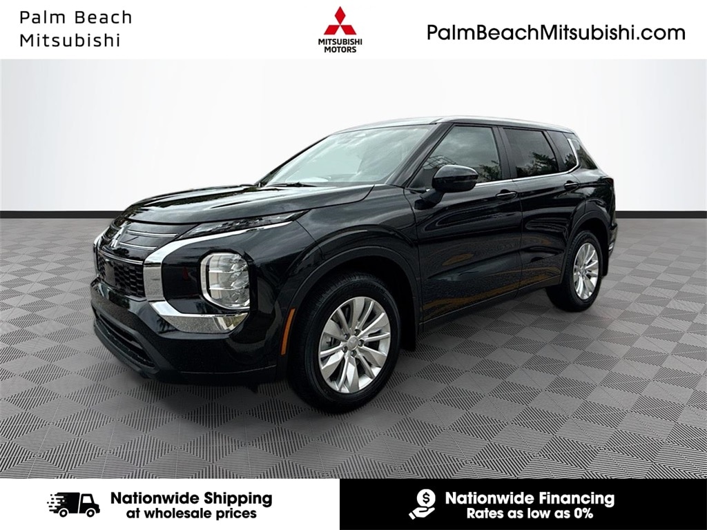 2025 Mitsubishi Outlander ES's photo