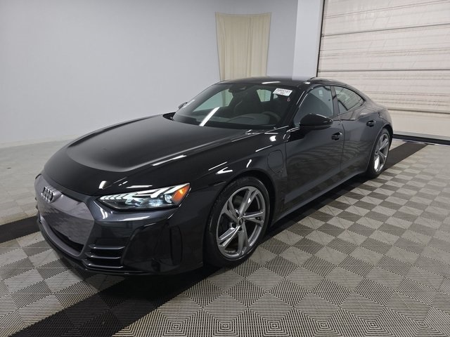 2022 Audi e-tron GT Premium Plus's photo