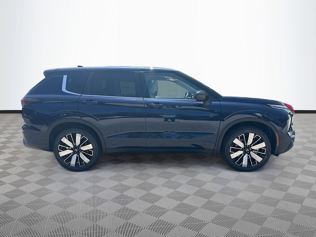 New 2026 Mitsubishi Outlander SE SUV