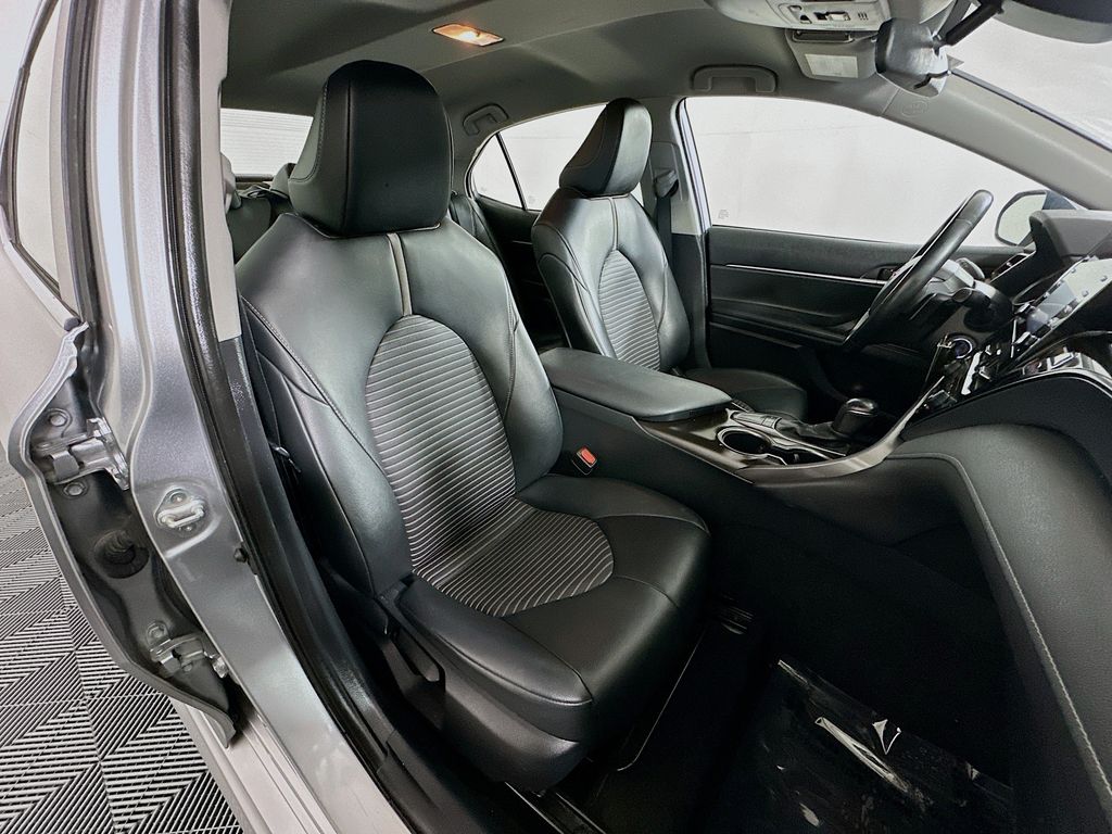 2023 Toyota Camry SE - Photo 28