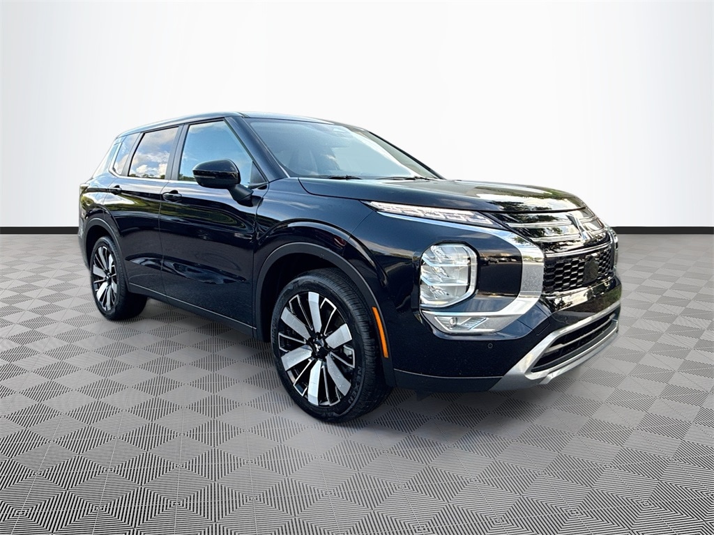 New 2025 Mitsubishi Outlander SE SUV
