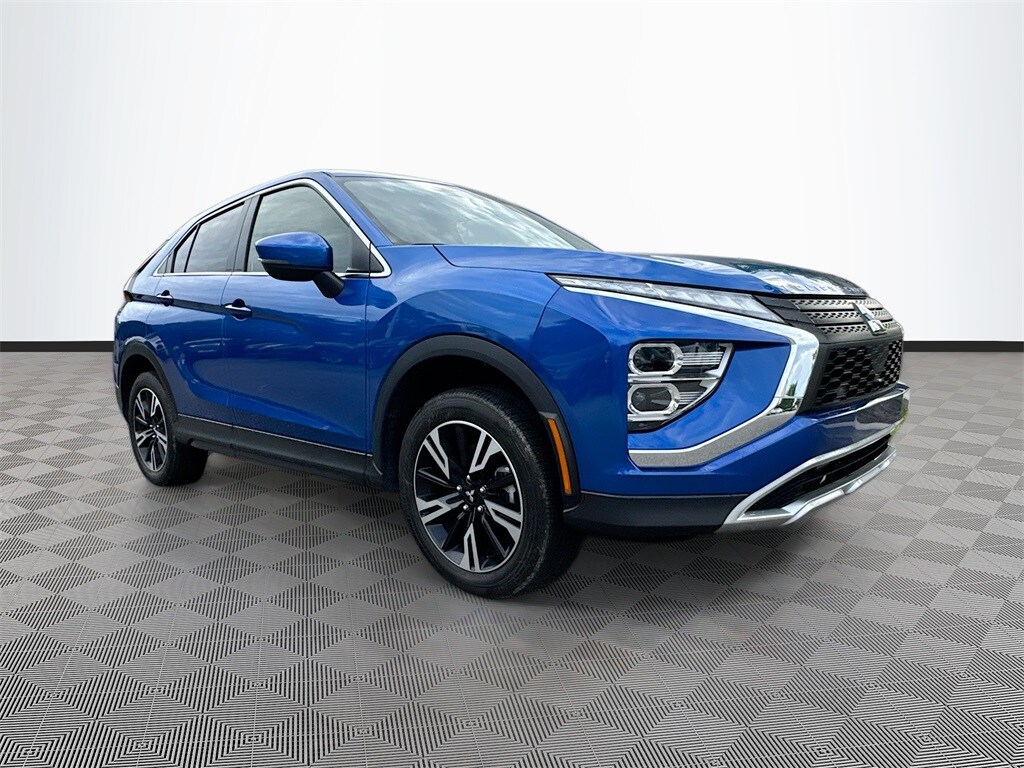 2024 Mitsubishi Eclipse Cross SE photo 3