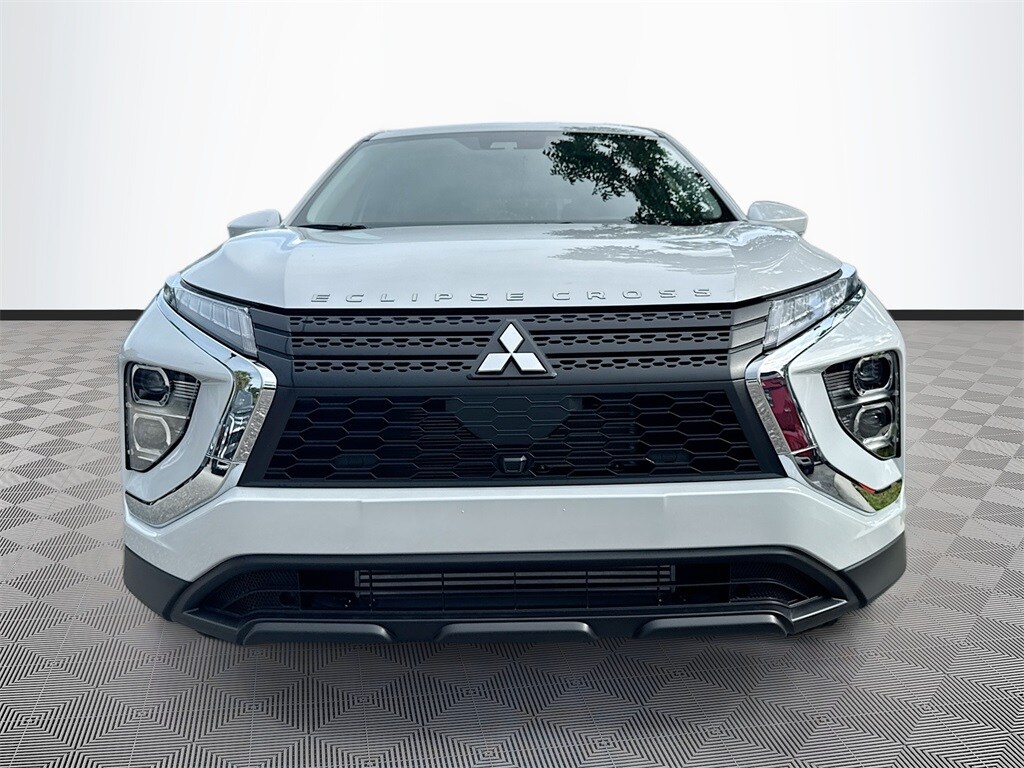 2025 Mitsubishi Eclipse Cross ES photo 2