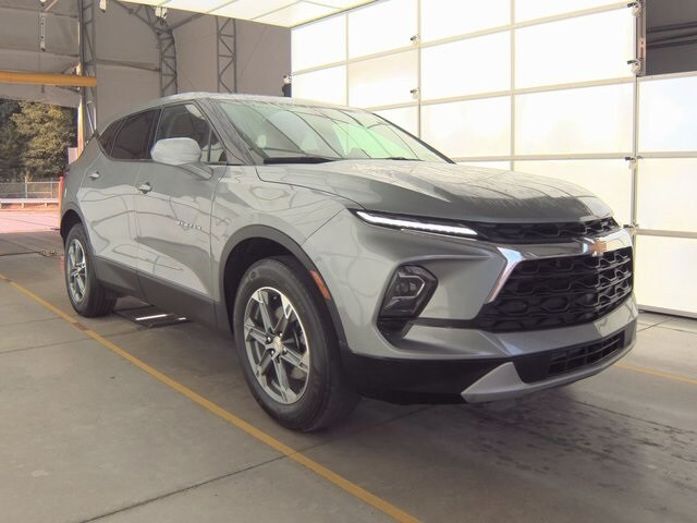 2024 Chevrolet Blazer 2LT photo 3