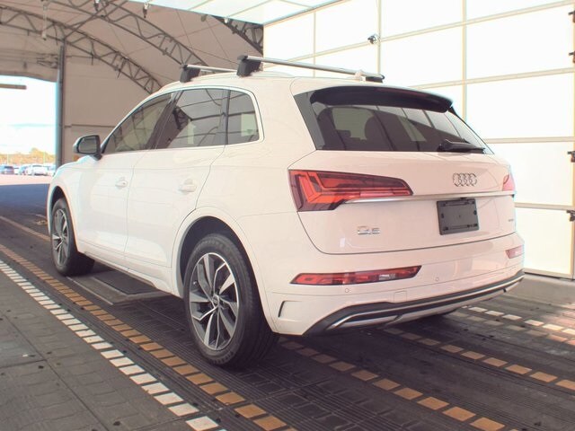 2021 Audi Q5 45 Premium Plus photo 2