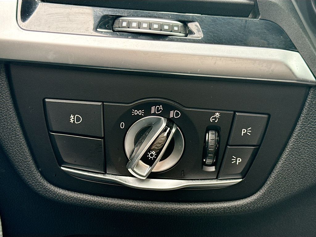 2020 BMW X3 30i - Photo 11
