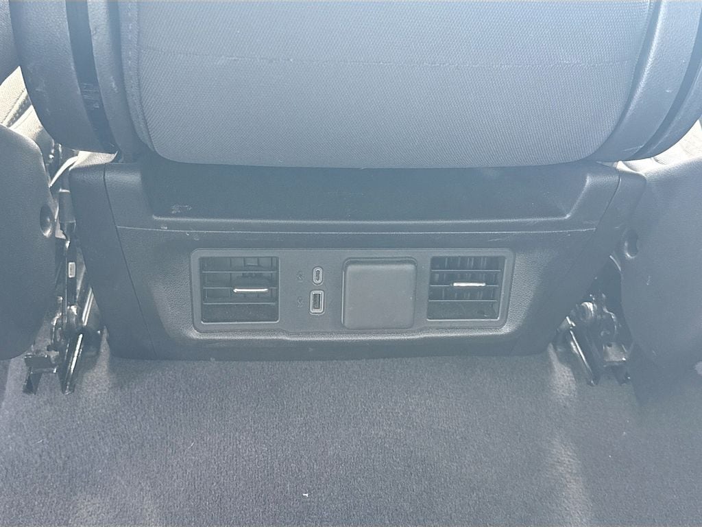 2025 Chevrolet Silverado 1500 LT - Photo 26