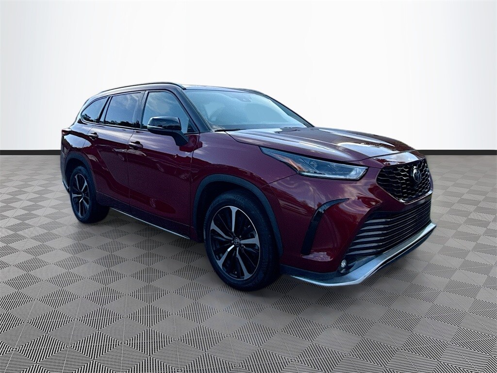 2022 Toyota Highlander XSE photo 3