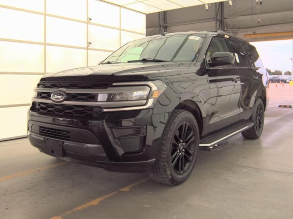Used 2023 Ford Expedition XLT SUV