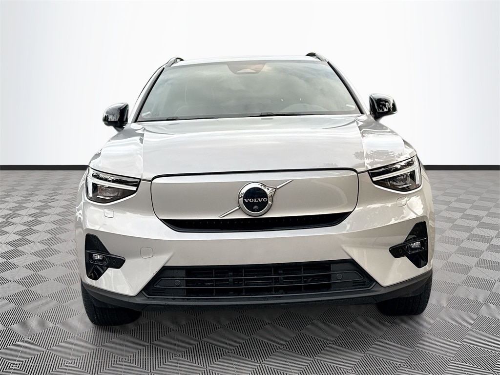 Used 2023 Volvo XC40 Ultimate with VIN YV4ED3UM1P2945866 for sale in West Palm Beach, FL