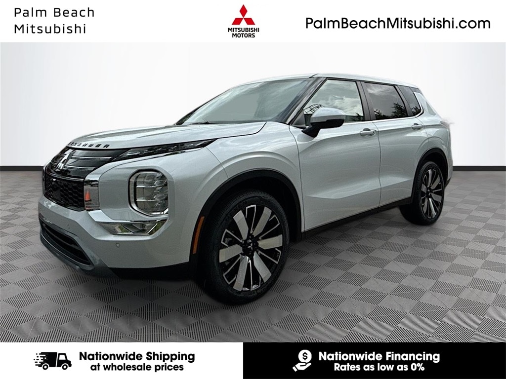 2025 Mitsubishi Outlander SE's photo