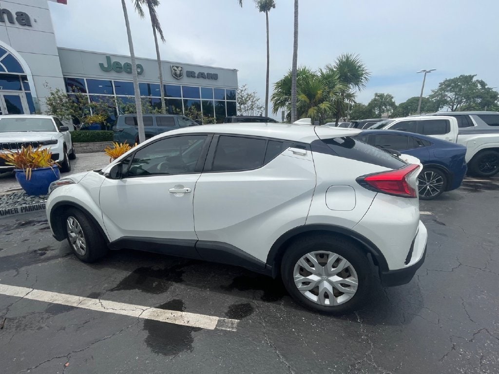 Used 2021 Toyota C-HR LE SUV