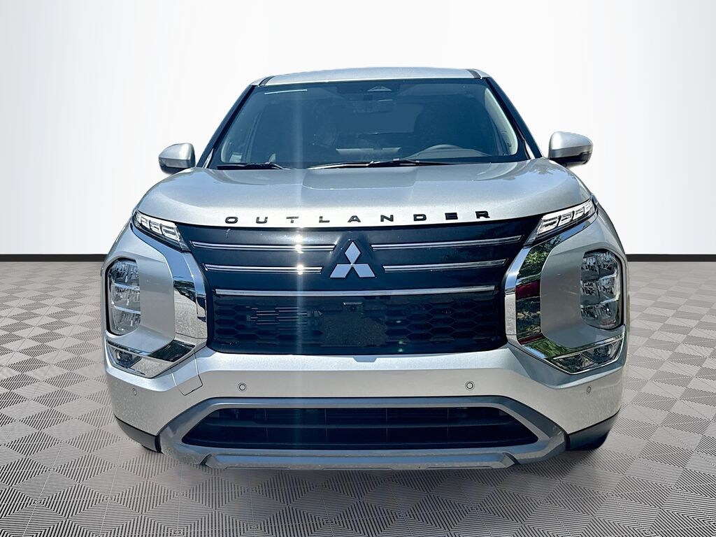 New 2026 Mitsubishi Outlander SE SUV