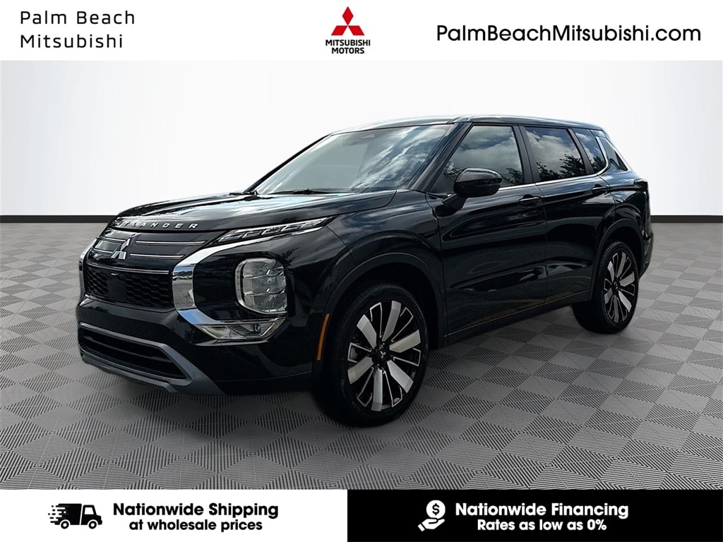 2025 Mitsubishi Outlander SE's photo