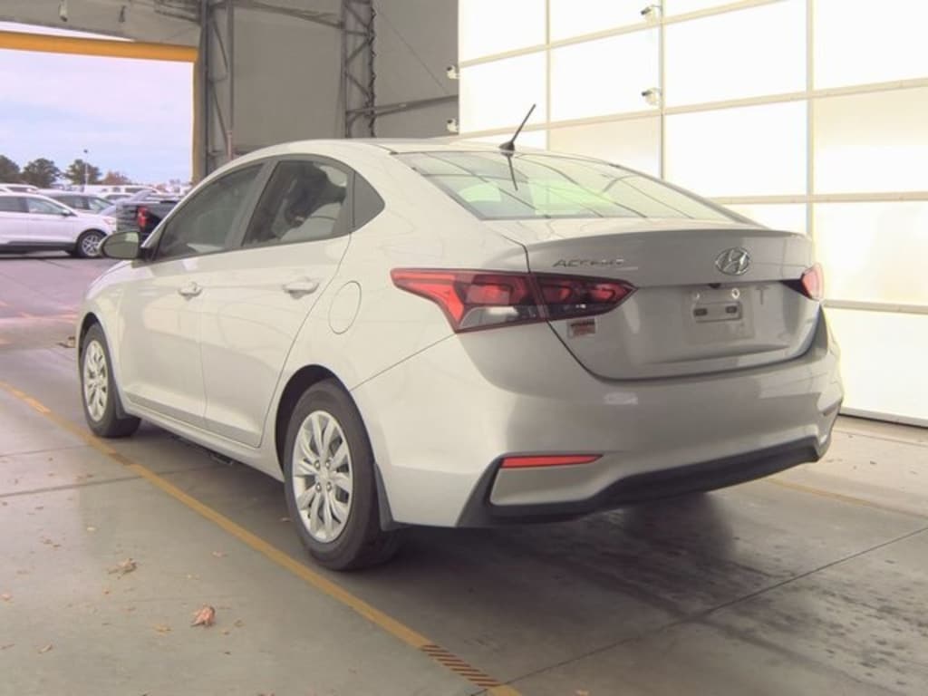 Used 2022 Hyundai Accent SE Sedan