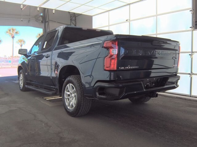 2022 Chevrolet Silverado 1500 RST photo 3