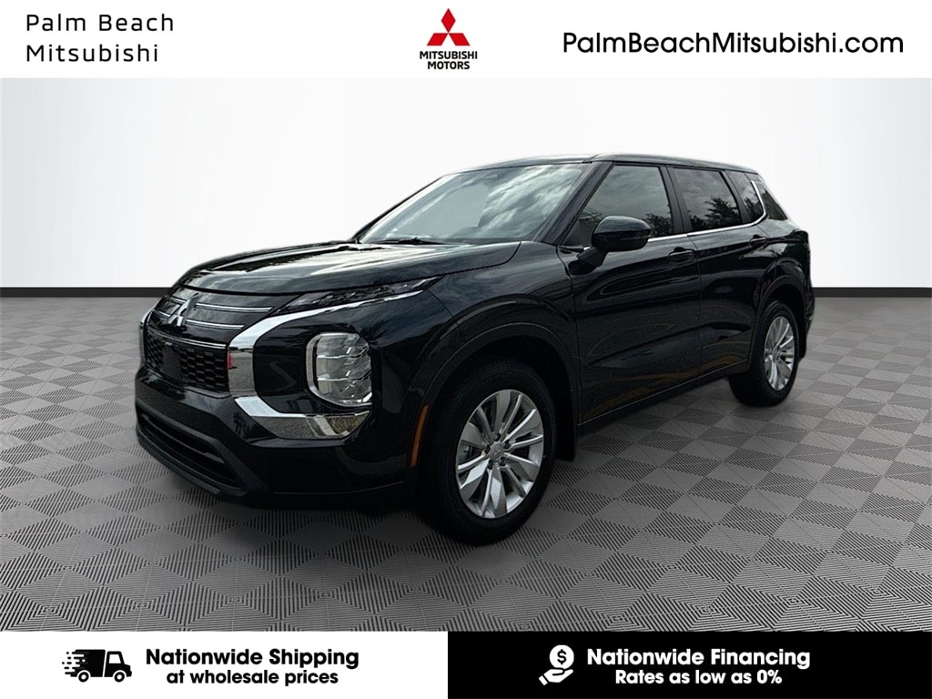 2025 Mitsubishi Outlander ES's photo