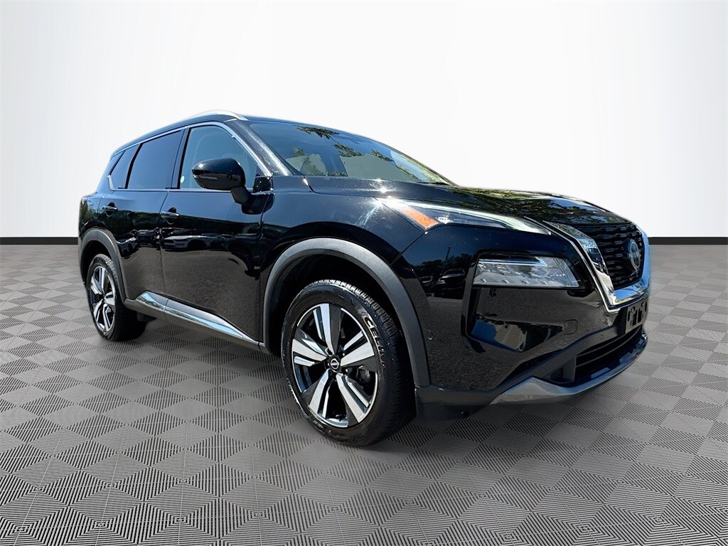 2023 Nissan Rogue SL photo 3