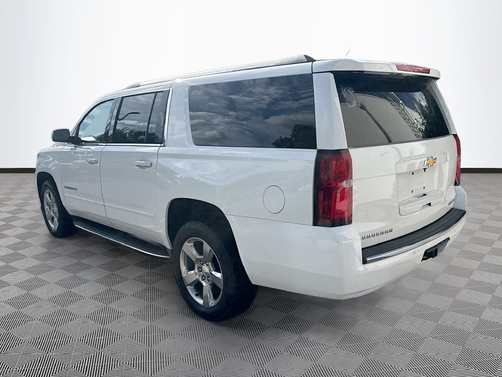 2020 Chevrolet Suburban Premier - Photo 6
