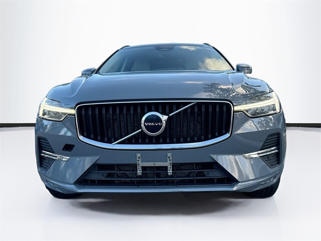 Used 2022 Volvo XC60 Momentum with VIN YV4L12RK3N1087871 for sale in West Palm Beach, FL