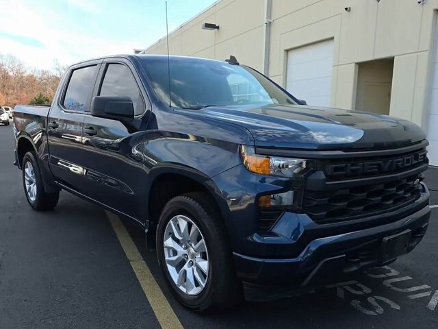 2022 Chevrolet Silverado 1500 Custom photo 3