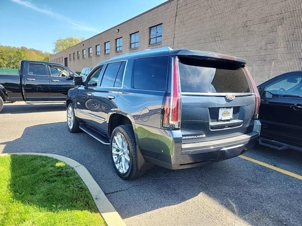 Used 2020 Cadillac Escalade Luxury SUV