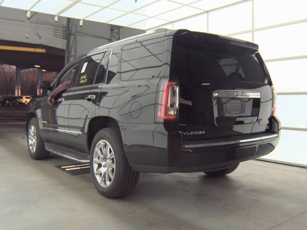 Used 2017 GMC Yukon Denali SUV