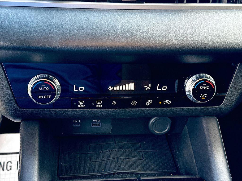 2024 Mitsubishi Outlander ES - Photo 17