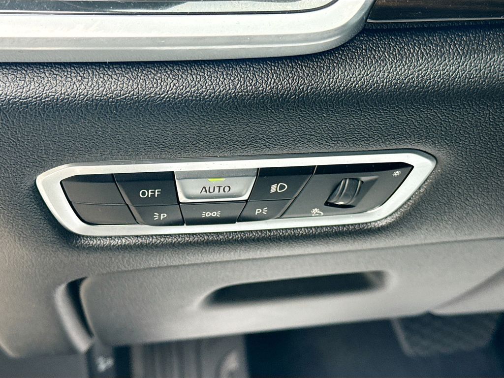 2023 BMW X5 45e - Photo 11