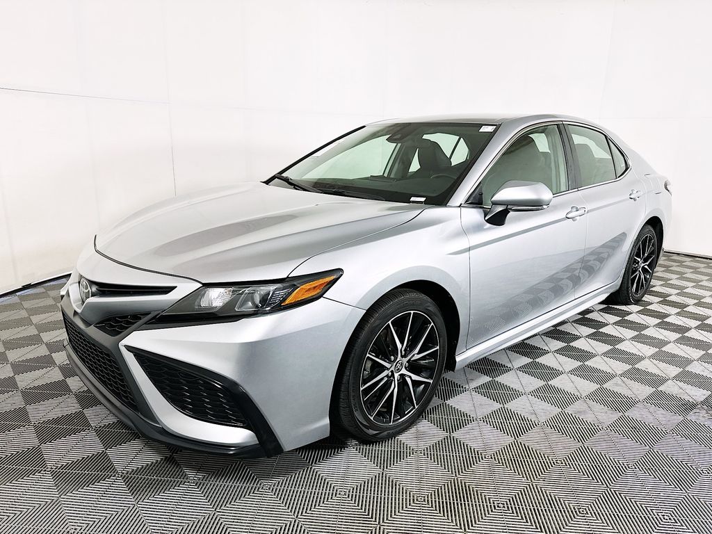 2023 Toyota Camry SE - Photo 8