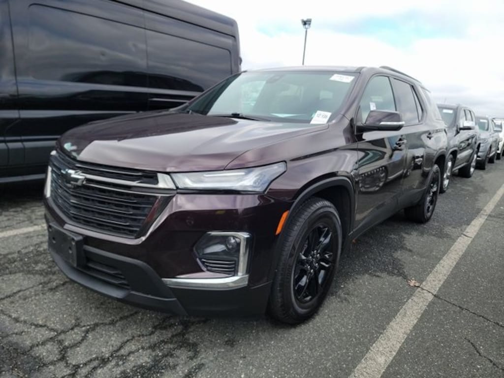 Used 2022 Chevrolet Traverse LT SUV