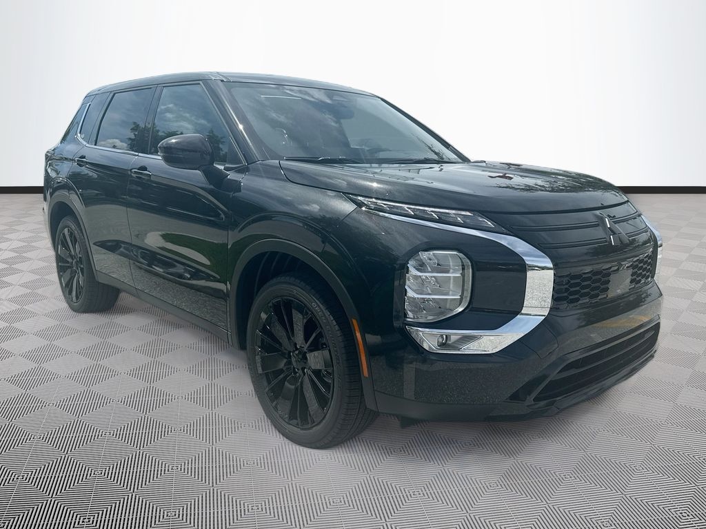 New 2026 Mitsubishi Outlander LE SUV
