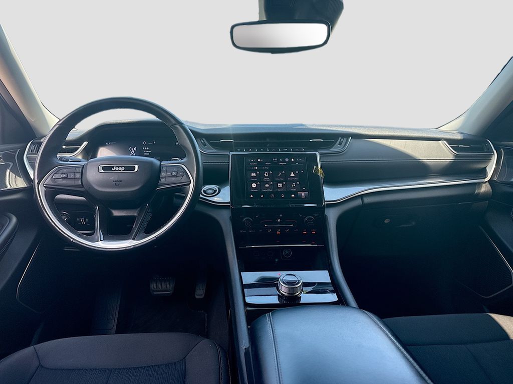 2021 Jeep Grand Cherokee L Laredo - Photo 24