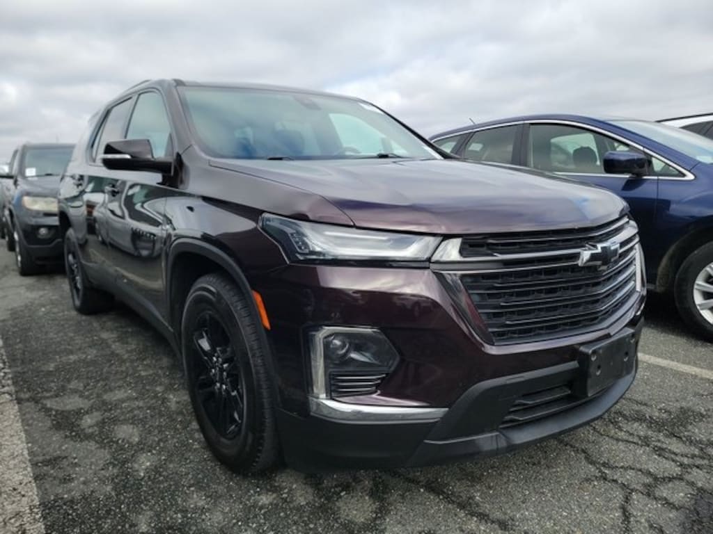 Used 2022 Chevrolet Traverse LT SUV