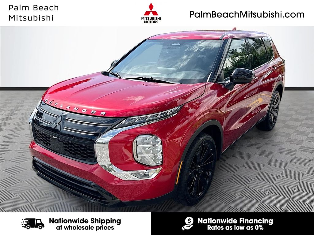 2026 Mitsubishi Outlander LE FWD's photo