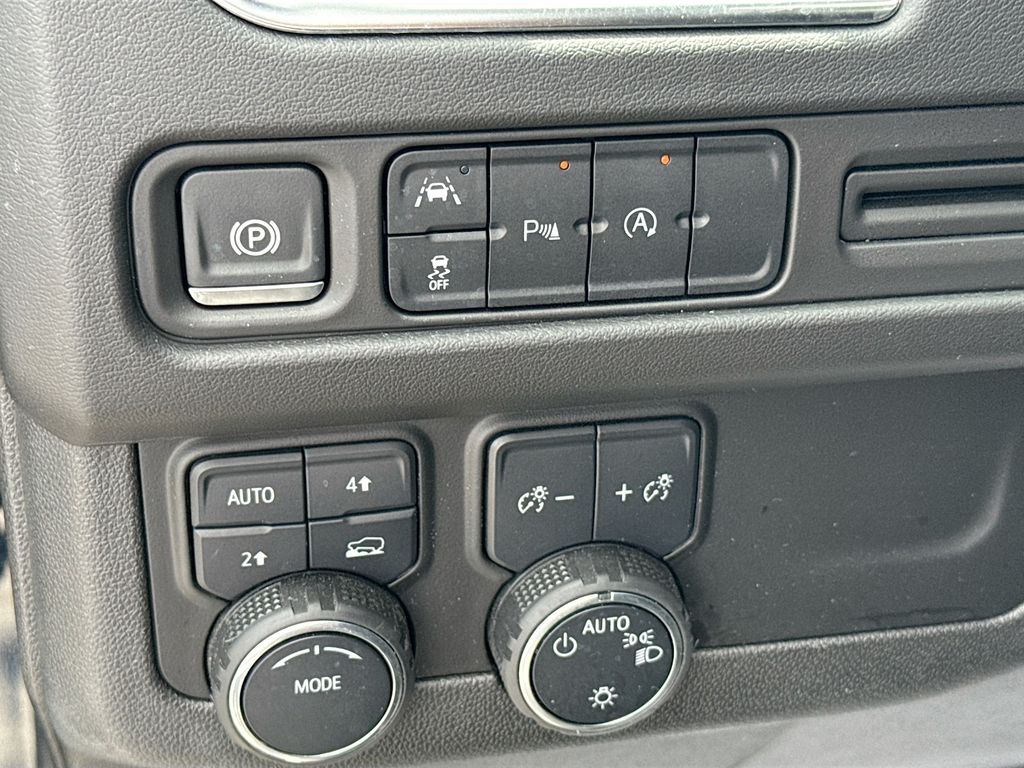 2024 Chevrolet Tahoe LT - Photo 11